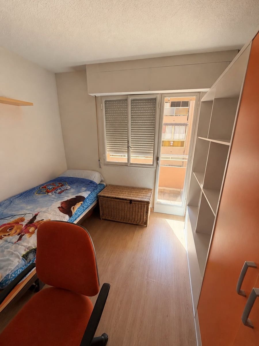 Apartamento Playa de 3 habitaciones en Benidorm en venta - 320.000 € (Ref: 9924860)