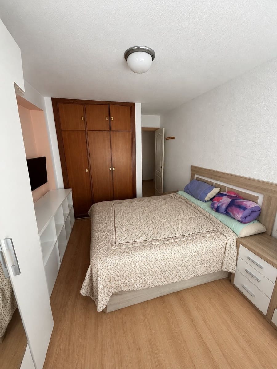 Apartamento Playa de 3 habitaciones en Benidorm en venta - 320.000 € (Ref: 9924860)