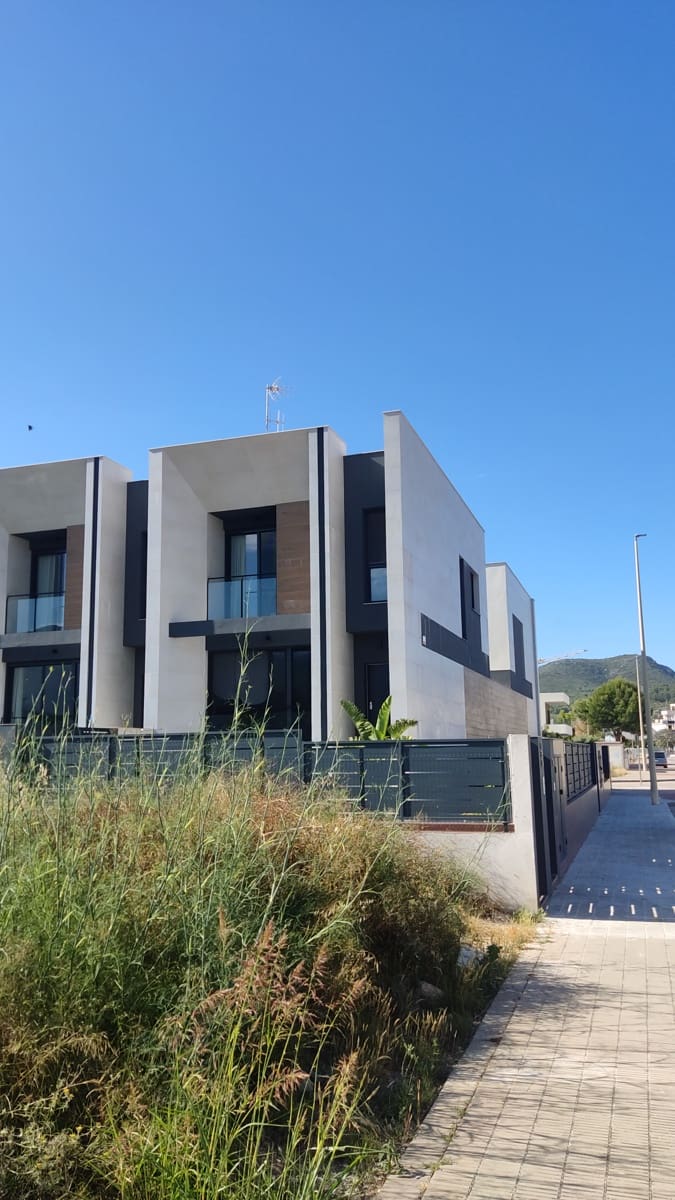 3 bedroom Townhouse for sale in Gata de Gorgos with pool garage - € 460,000 (Ref: 9918950)