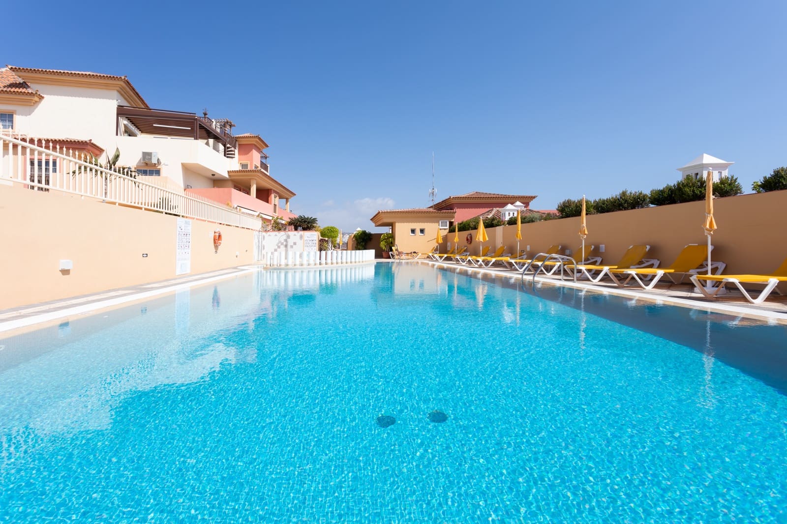 2 soveværelse Lejlighed til salg i Costa Adeje med swimmingpool garage - € 750.000 (Ref: 9991857)