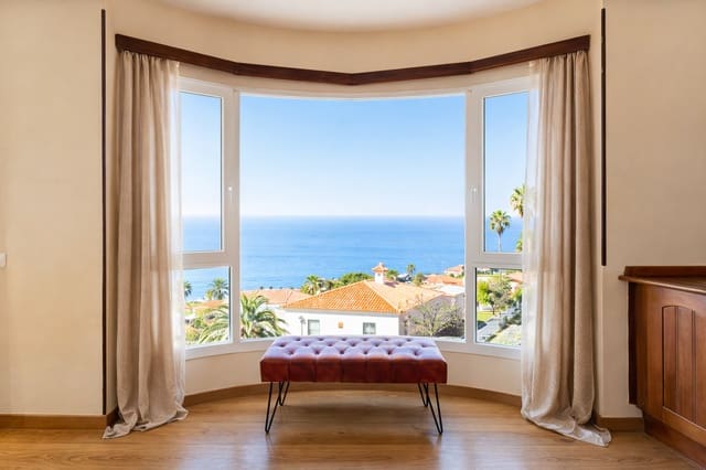 Casa de 4 habitaciones en El Sauzal en venta con piscina garaje - 900.000 € (Ref: 9991914)