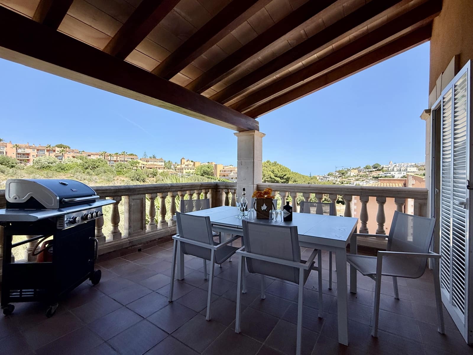 3 bedroom Penthouse for rent in Cala Mandia with pool garage - € 2,500 (Ref: 9932334)