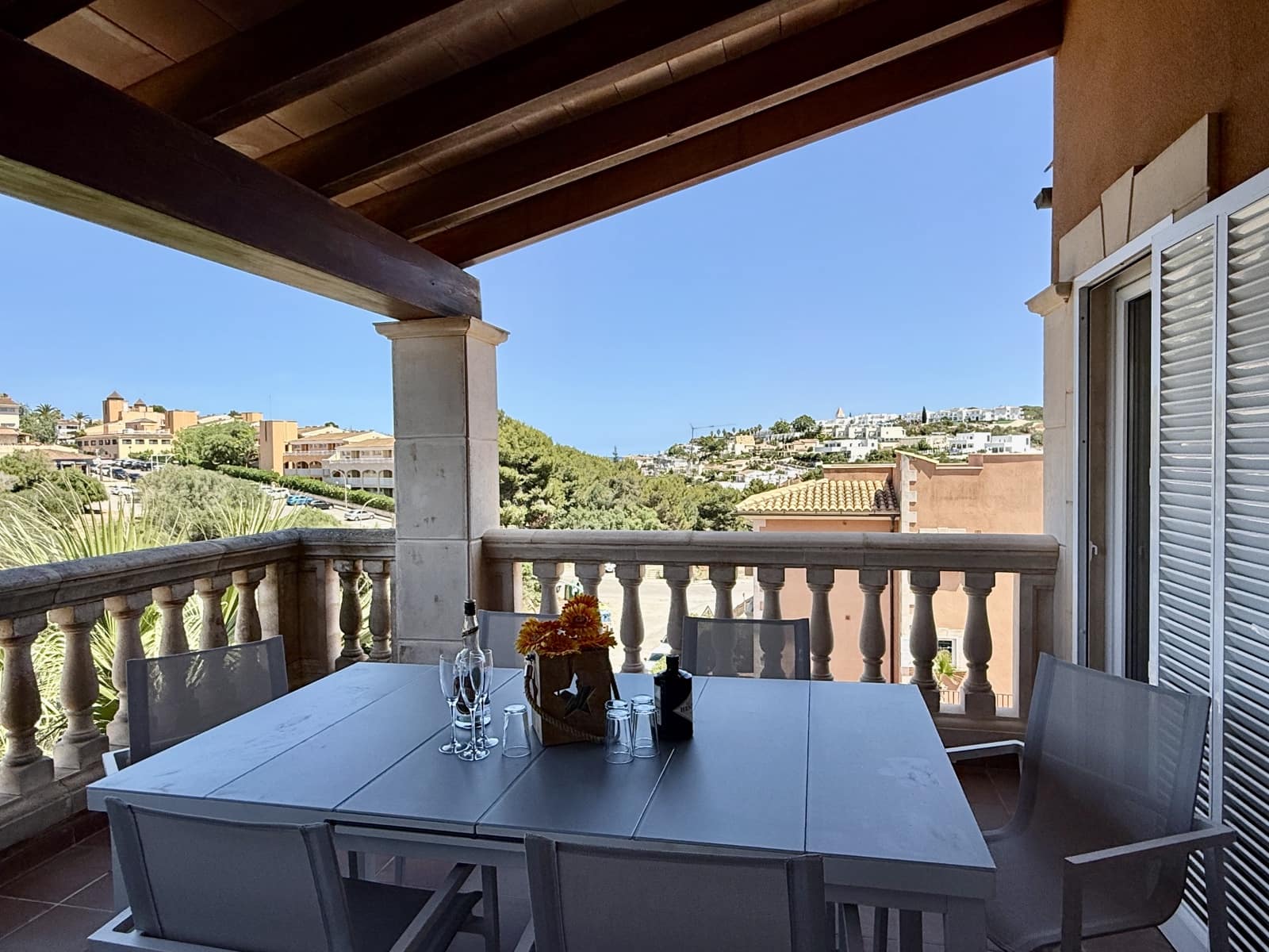 3 bedroom Penthouse for rent in Cala Mandia with pool garage - € 2,500 (Ref: 9932334)