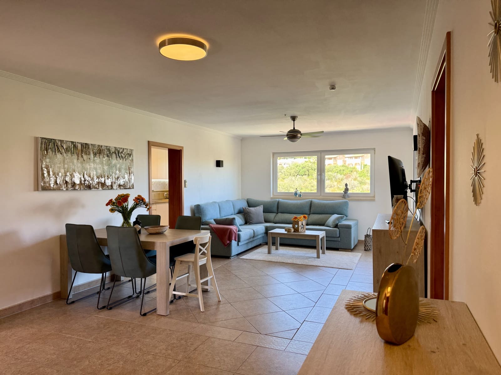 3 bedroom Penthouse for rent in Cala Mandia with pool garage - € 2,500 (Ref: 9932334)