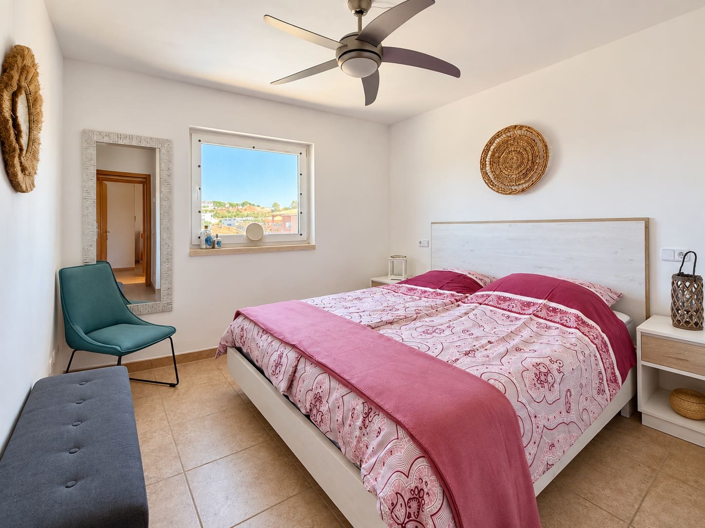 3 bedroom Penthouse for rent in Cala Mandia with pool garage - € 2,400 (Ref: 9932334)