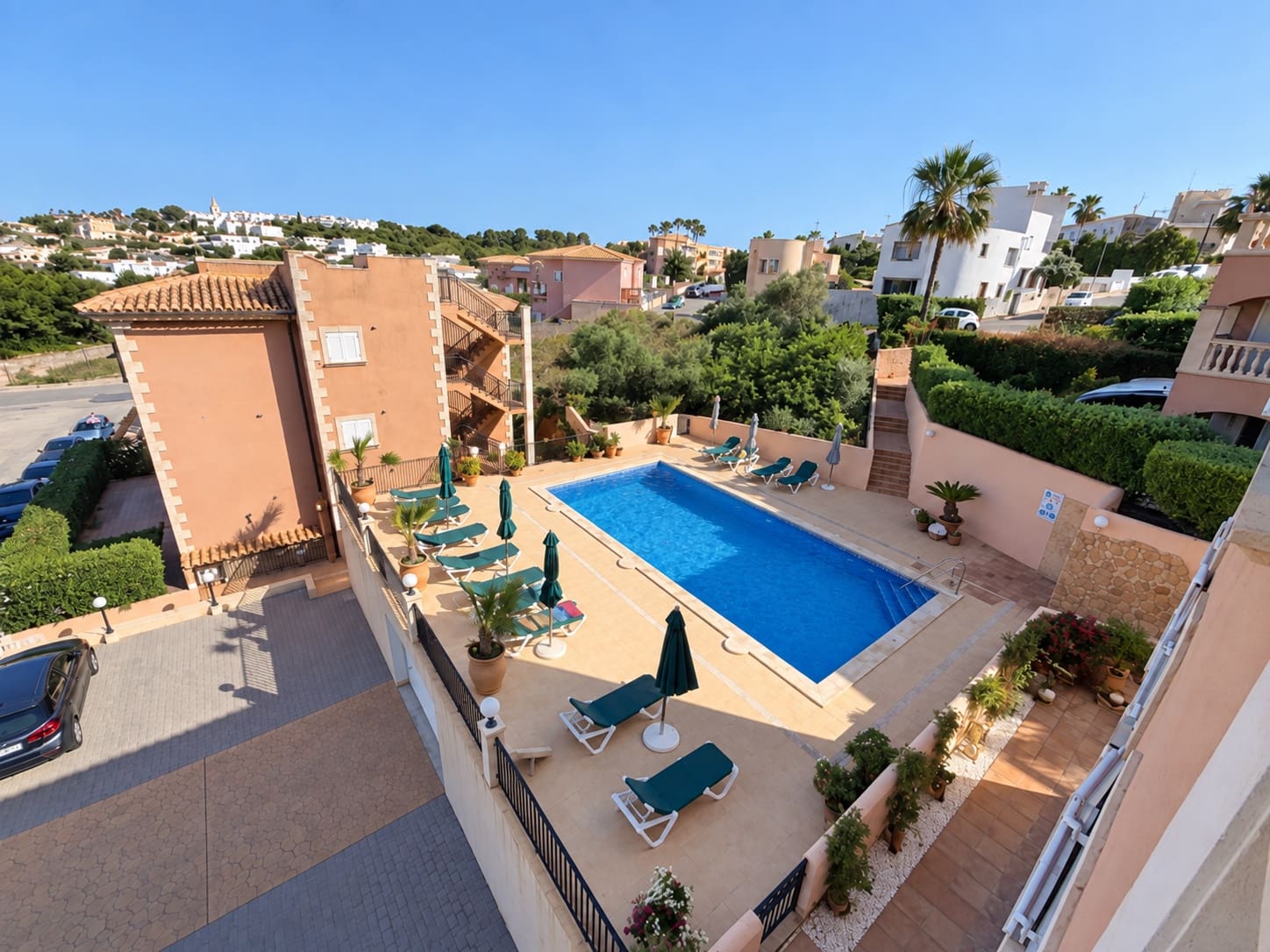 3 bedroom Penthouse for rent in Cala Mandia with pool garage - € 2,400 (Ref: 9932334)