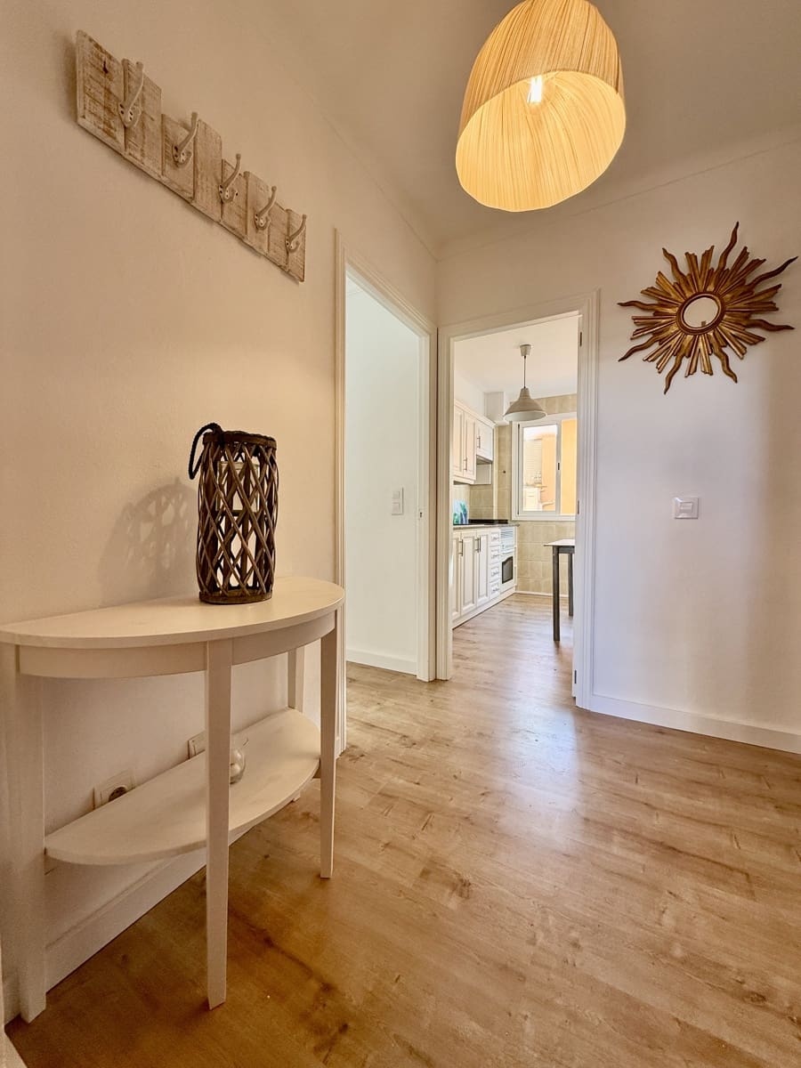 2 bedroom Apartment for rent in Cala Millor - € 1,100 (Ref: 9932404)