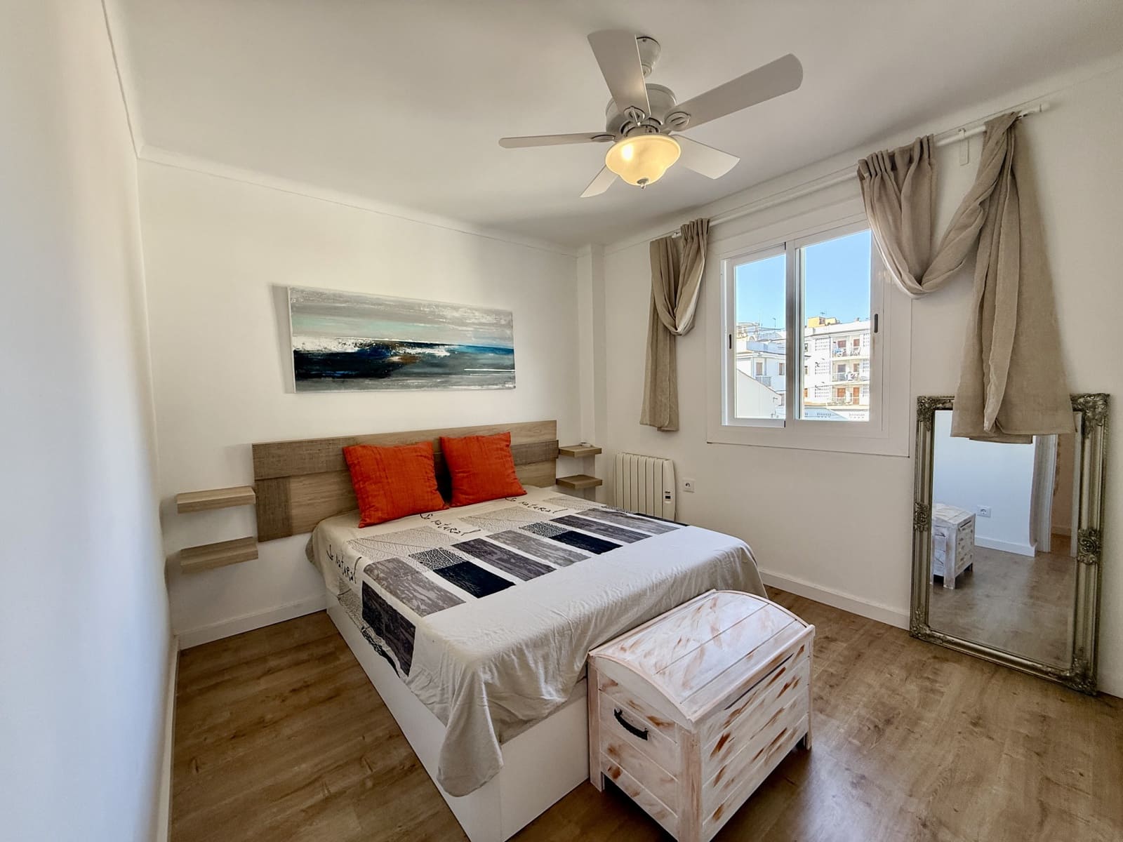 2 bedroom Apartment for rent in Cala Millor - € 1,100 (Ref: 9932404)