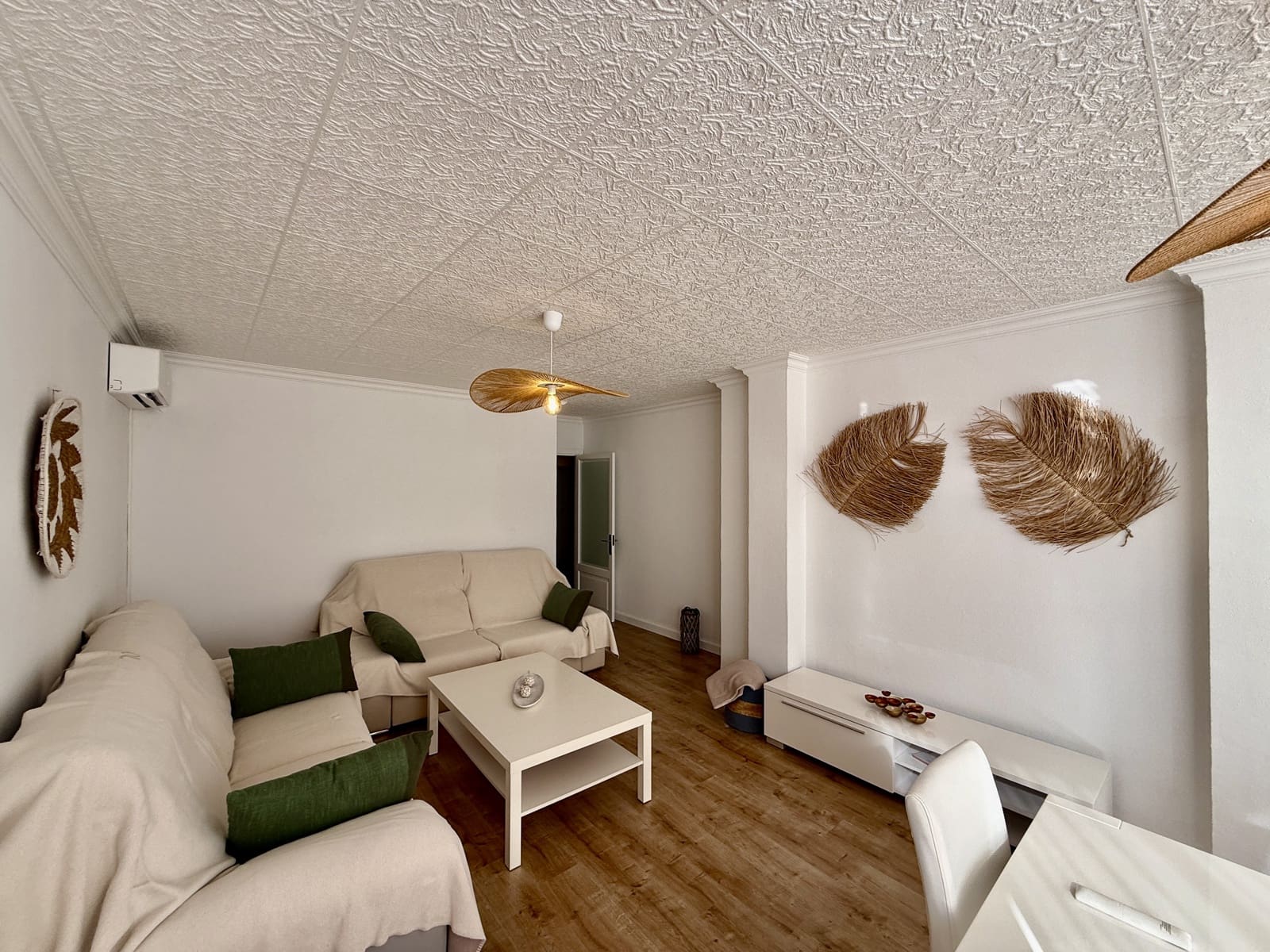 2 bedroom Apartment for rent in Cala Millor - € 1,100 (Ref: 9932404)