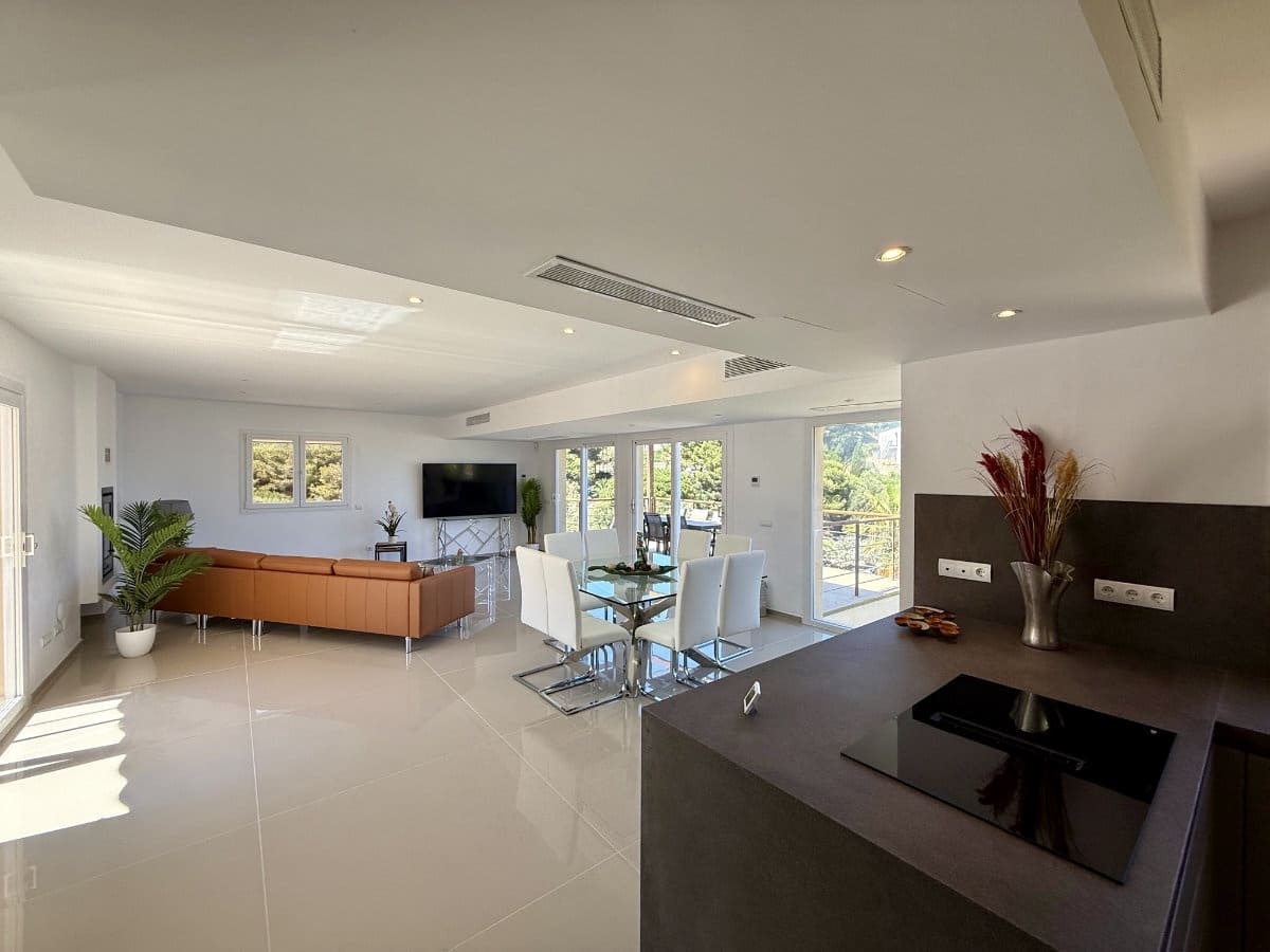 Chalet de 4 habitaciones en Cala Mandia en venta con piscina garaje - 2.750.000 € (Ref: 9943842)
