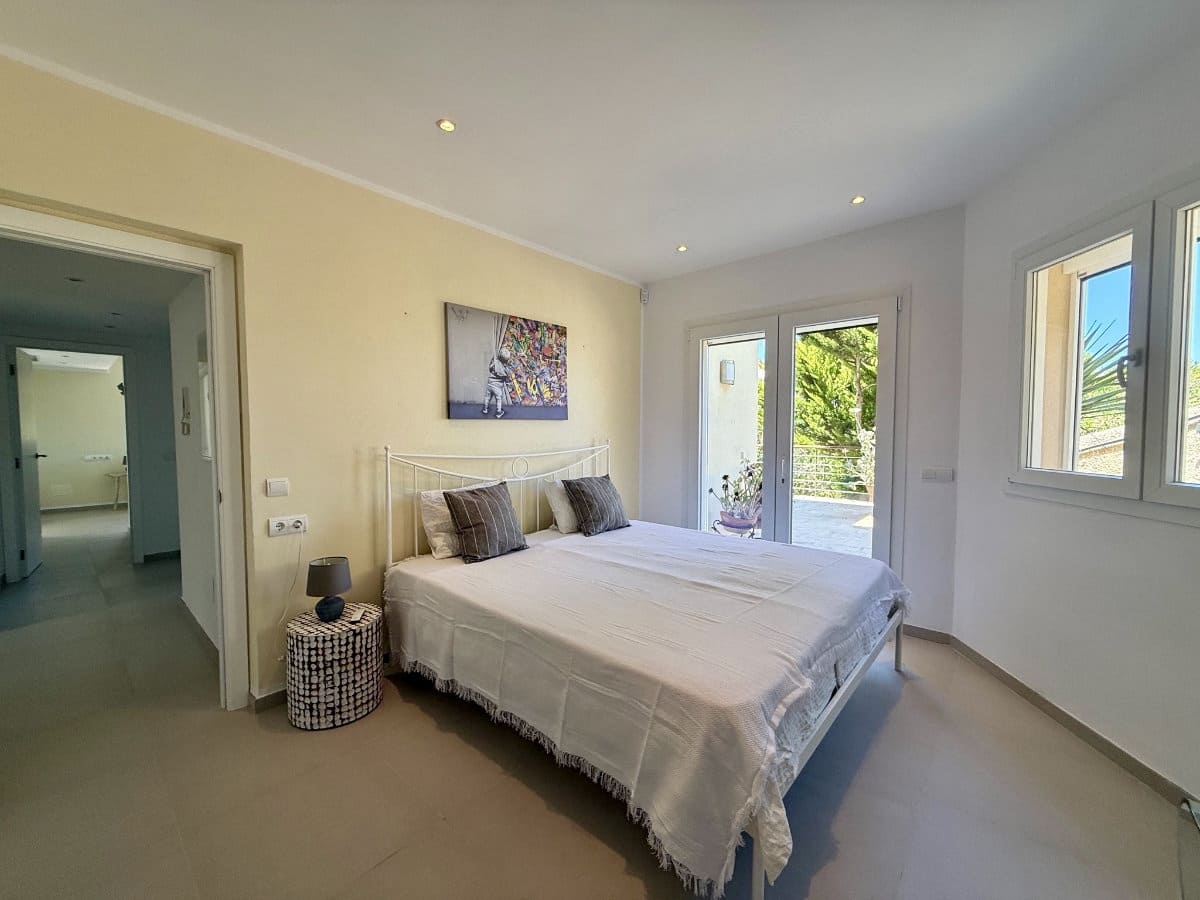 Chalet de 4 habitaciones en Cala Mandia en venta con piscina garaje - 2.750.000 € (Ref: 9943842)