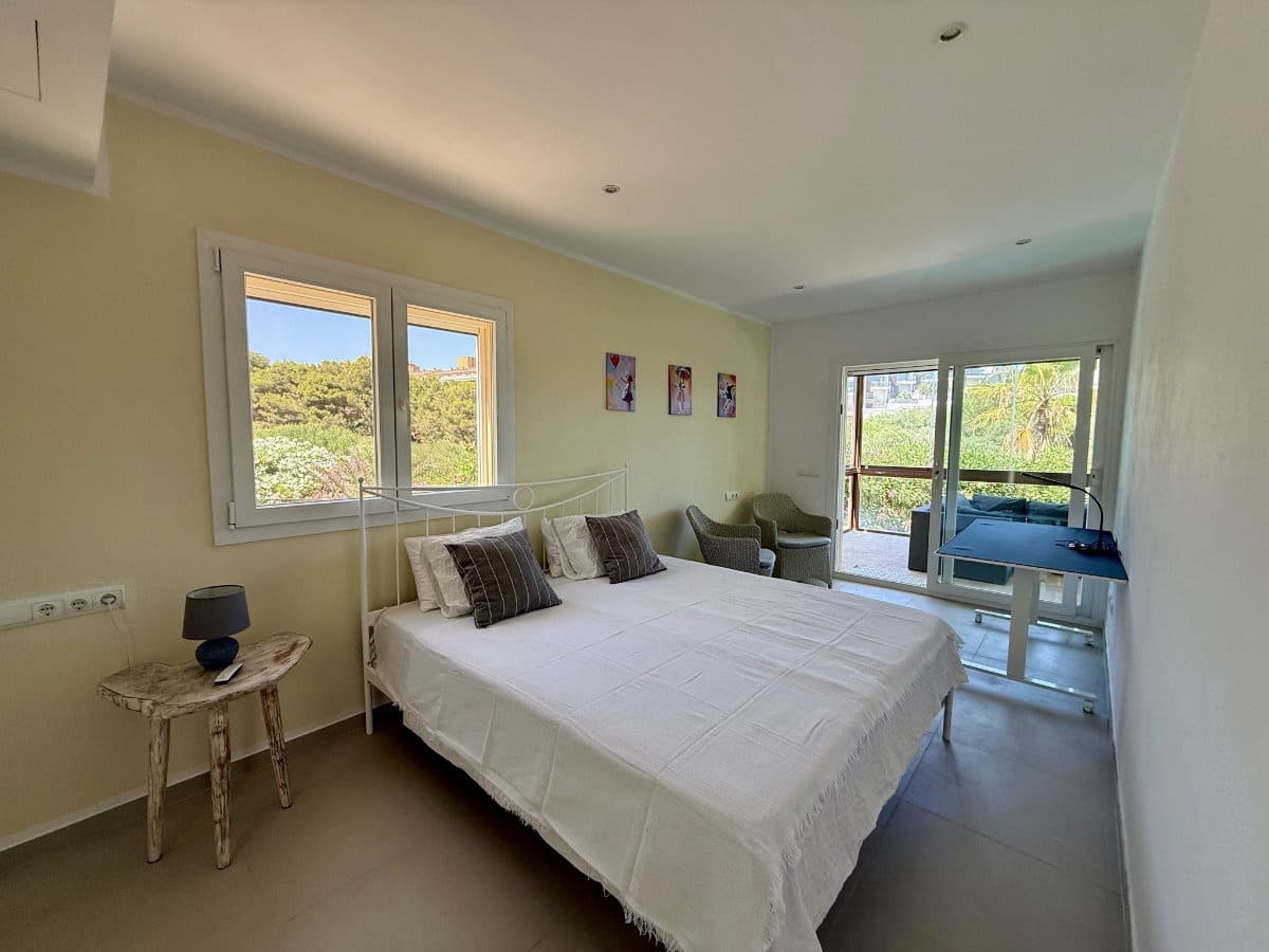 Chalet de 4 habitaciones en Cala Mandia en venta con piscina garaje - 2.750.000 € (Ref: 9943842)