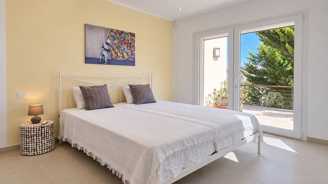 4 soveværelse Villa til salg i Cala Mandia, Manacor med swimmingpool garage - € 2.750.000 (Ref: 9943842)