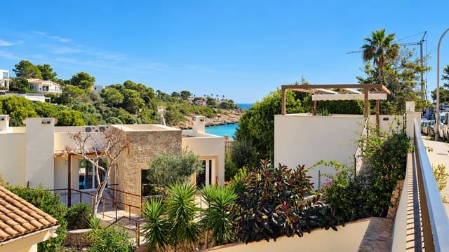 4 soveværelse Villa til salg i Cala Mandia, Manacor med swimmingpool garage - € 2.750.000 (Ref: 9943842)