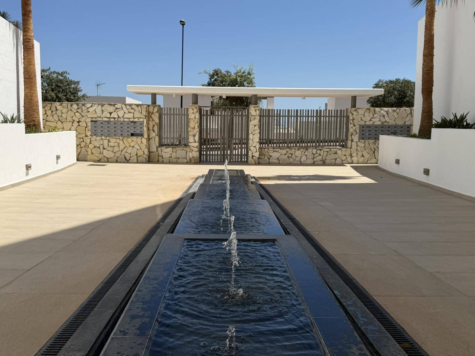 3 bedroom Apartment for sale in Benalmadena with pool garage - € 595,000 (Ref: 10004741)