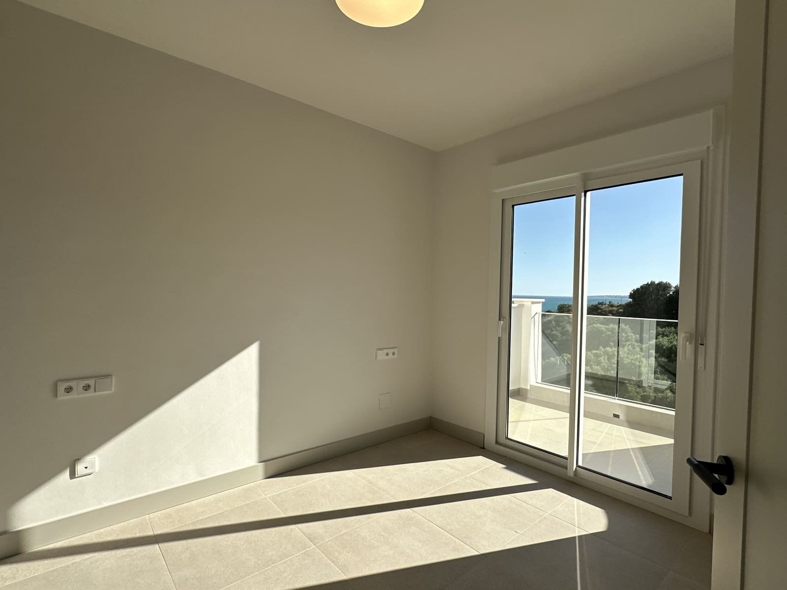 3 sovrum Radhus till salu i Benalmadena med pool - 675 000 € (Ref: 9964320)