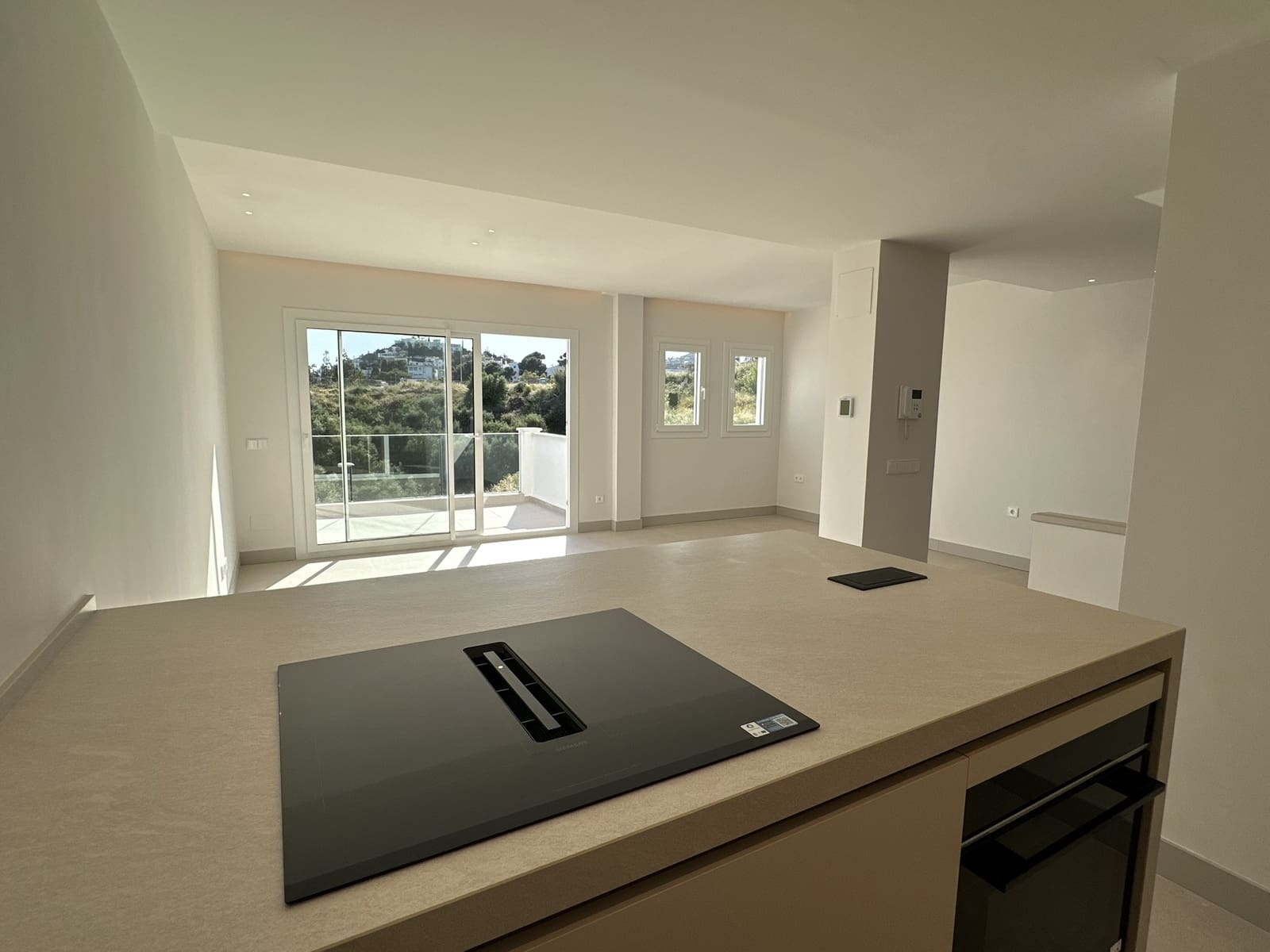3 sovrum Radhus till salu i Benalmadena med pool - 675 000 € (Ref: 9964320)