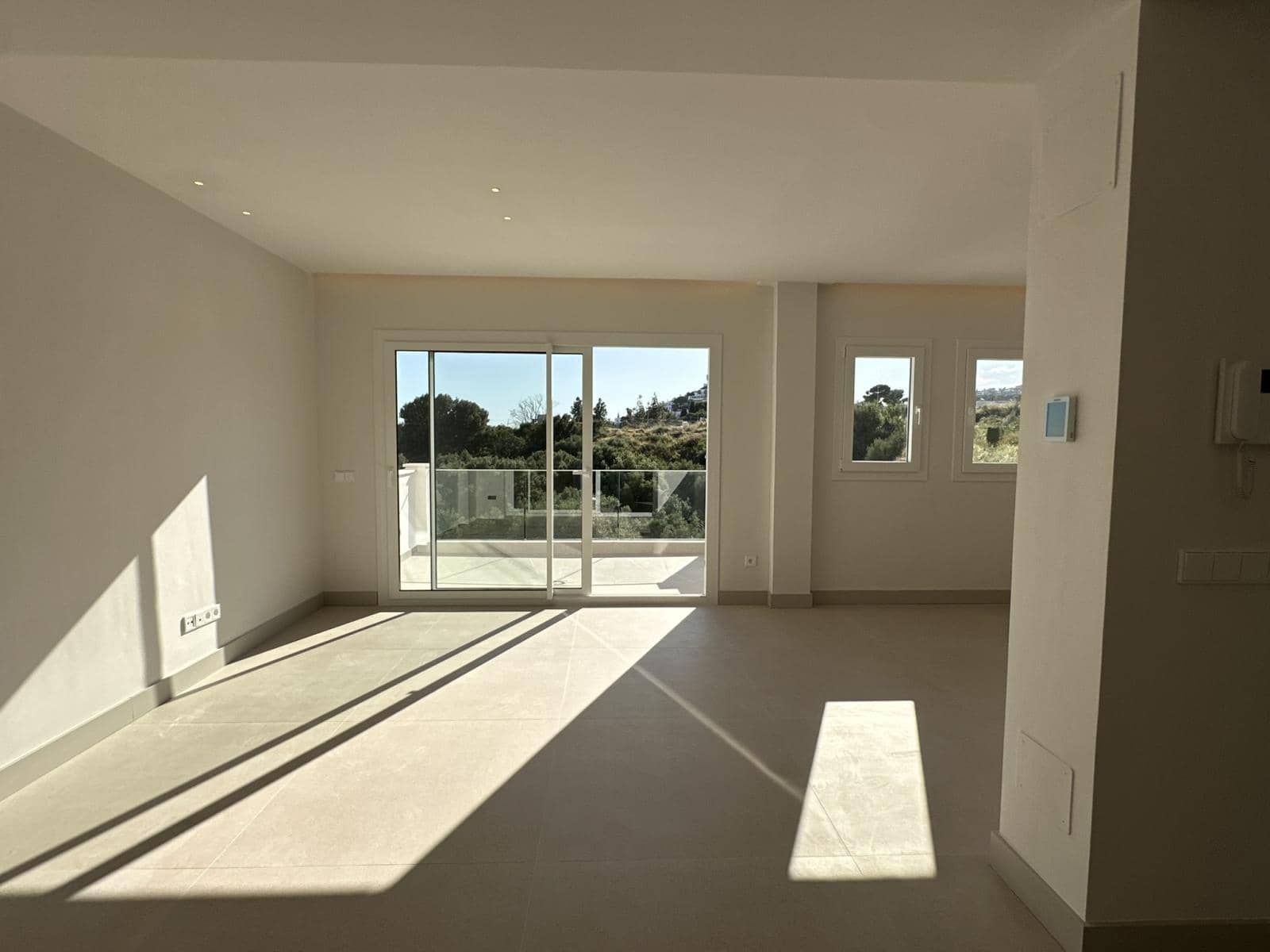 3 bedroom Townhouse for sale in Torrequebrada with pool garage - € 675,000 (Ref: 9964320)