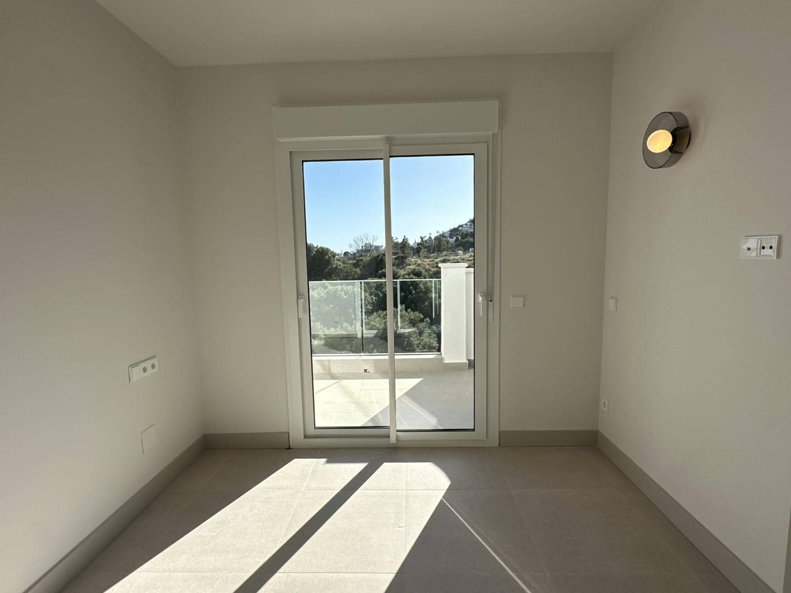 3 bedroom Townhouse for sale in Torrequebrada with pool garage - € 675,000 (Ref: 9964320)