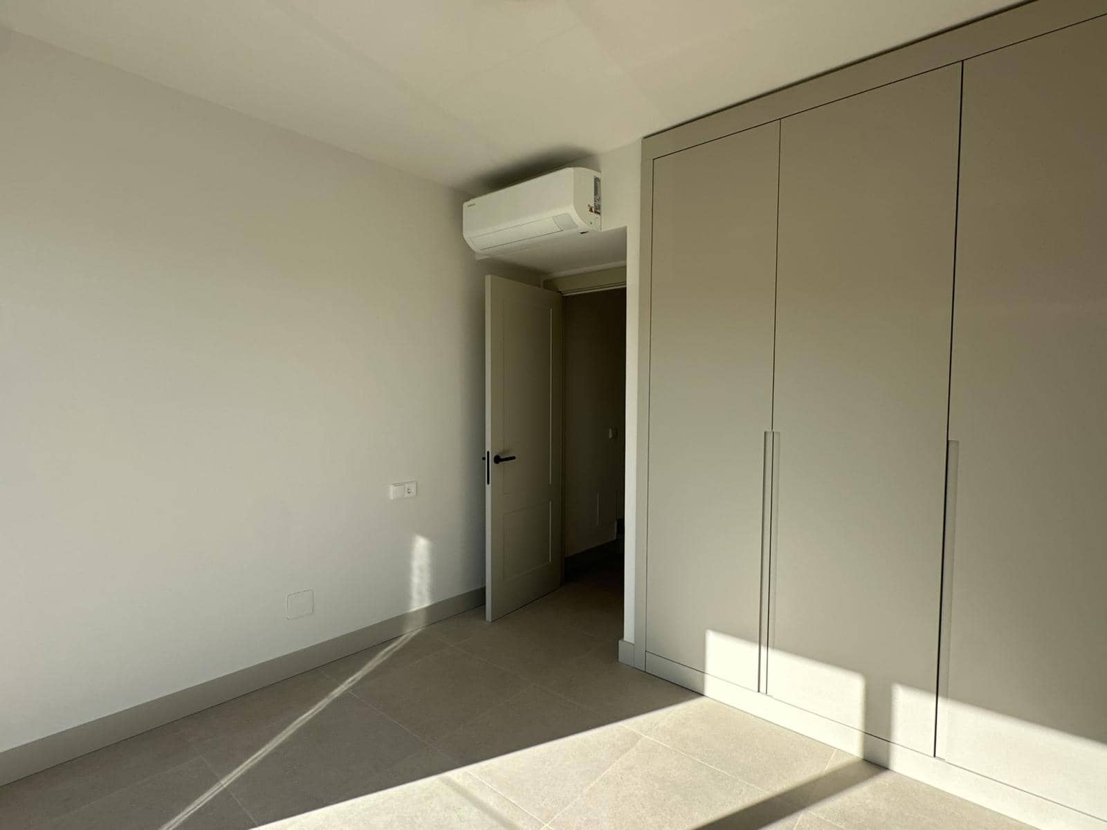 3 bedroom Townhouse for sale in Torrequebrada with pool garage - € 675,000 (Ref: 9964320)
