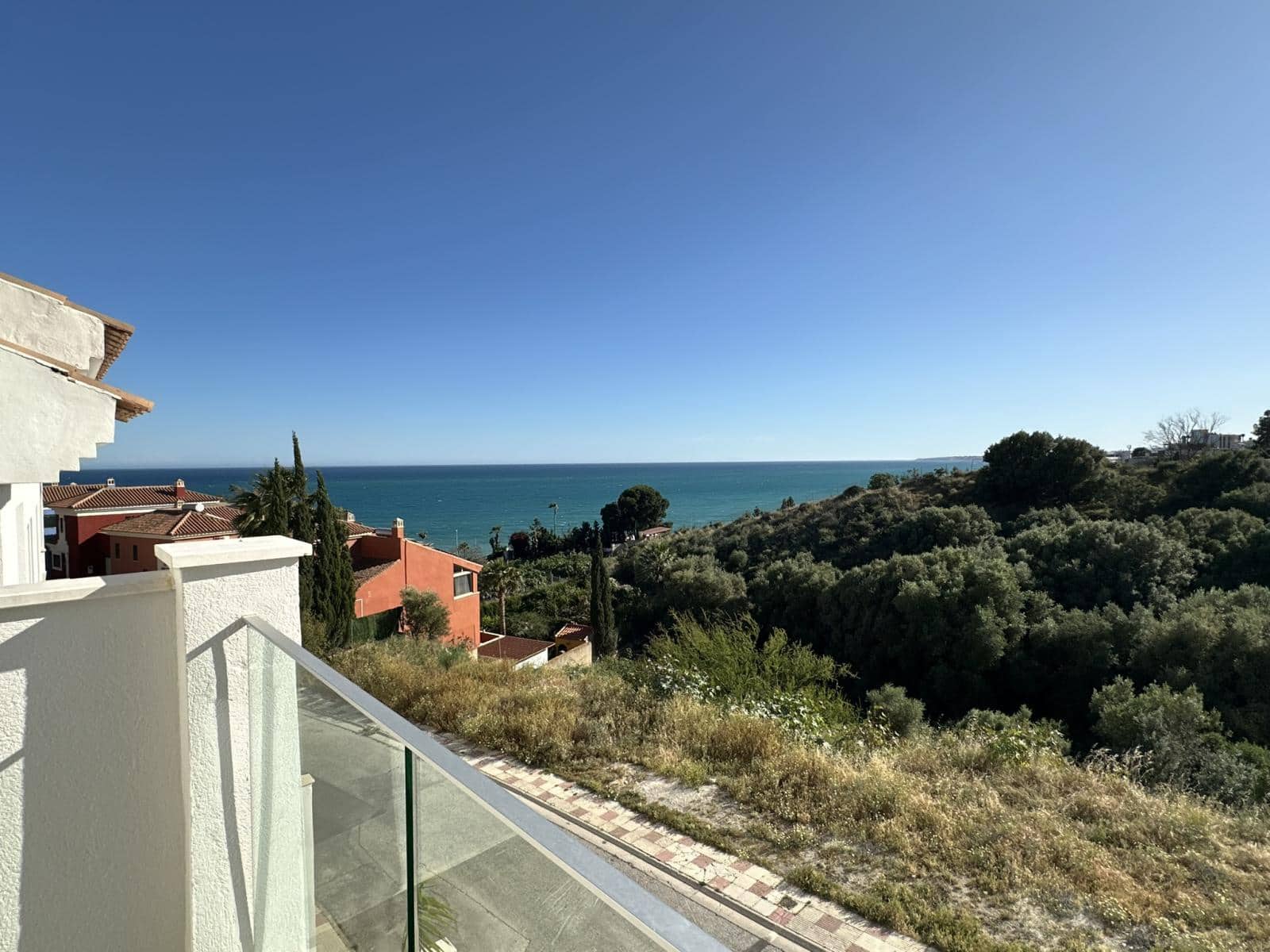 3 bedroom Townhouse for sale in Torrequebrada with pool garage - € 675,000 (Ref: 9964320)