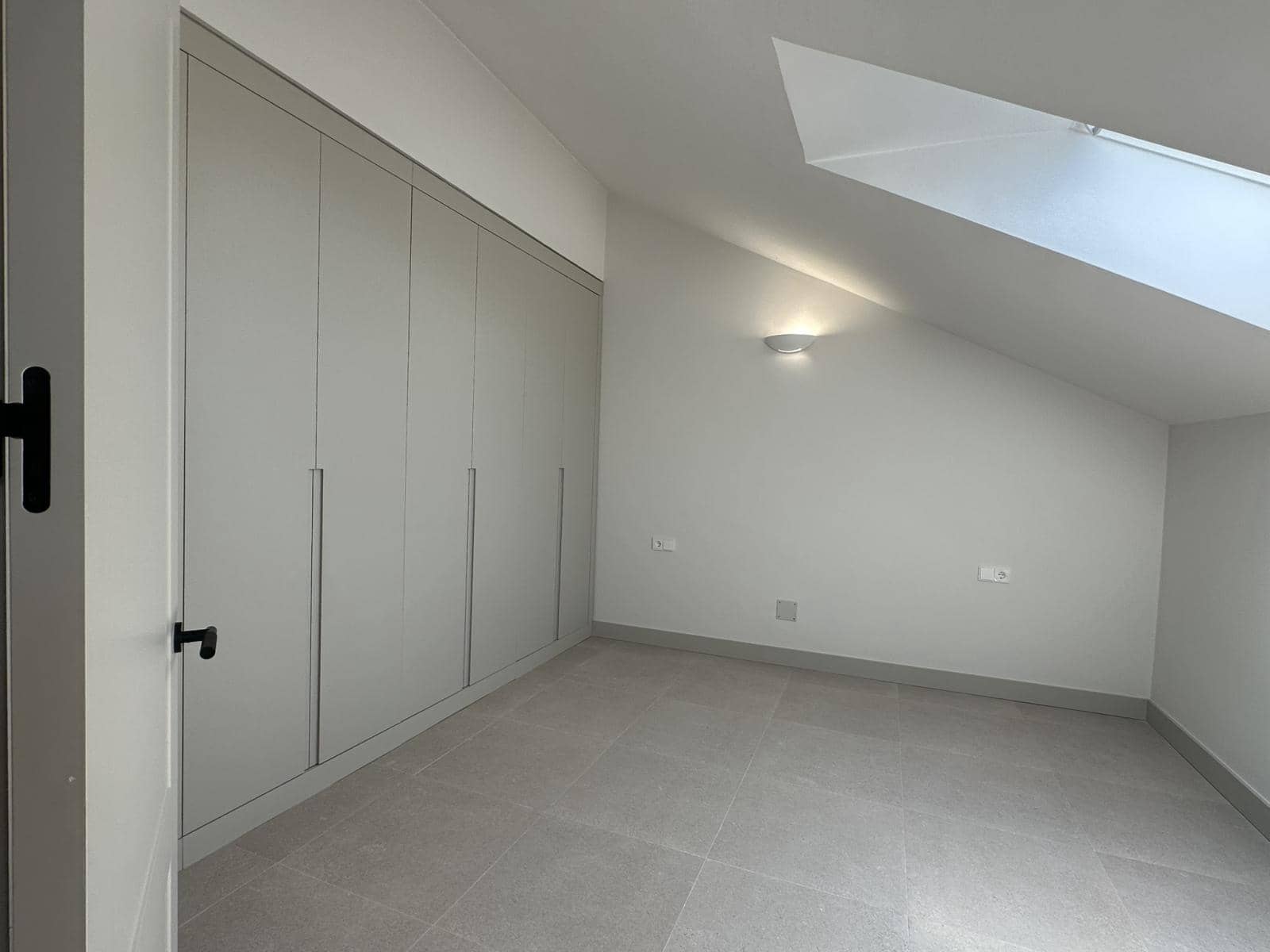 3 bedroom Townhouse for sale in Torrequebrada with pool garage - € 675,000 (Ref: 9964320)