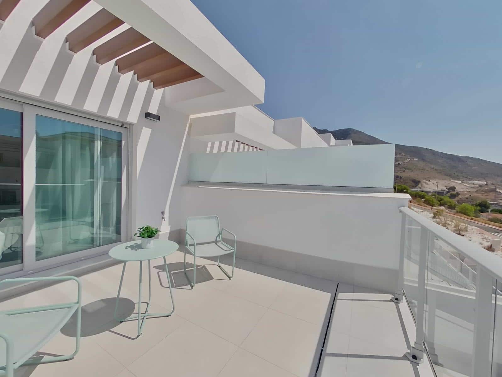 3 bedroom Flat for sale in Benalmadena with pool garage - € 418,000 (Ref: 9964321)