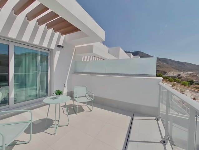 Piso de 3 habitaciones en Benalmádena pueblo, Benalmádena en venta con piscina garaje - 418.000 € (Ref: 9964321)