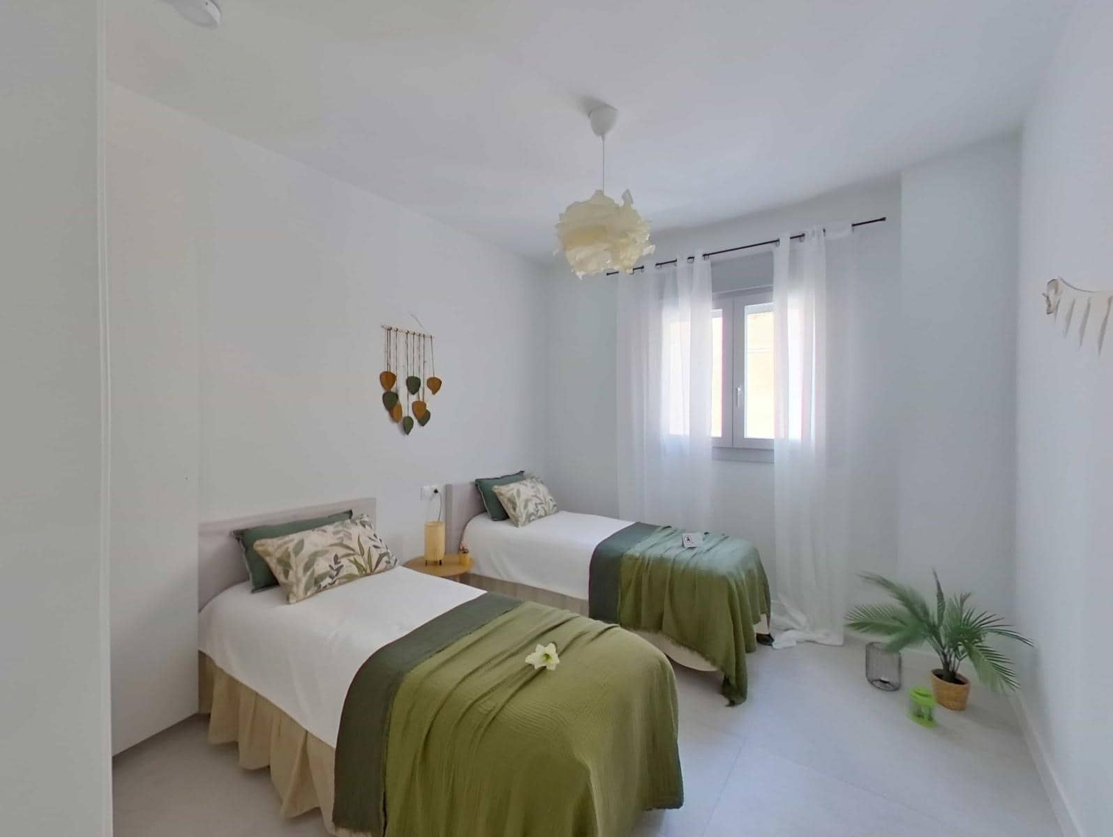 3 bedroom Flat for sale in Benalmadena with pool garage - € 418,000 (Ref: 9964321)