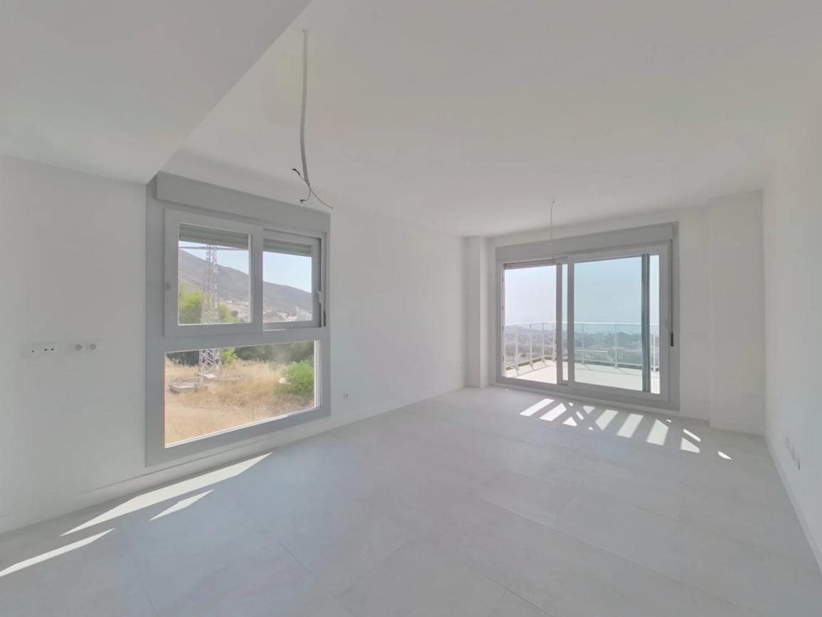 2 bedroom Flat for sale in Benalmadena with pool garage - € 485,000 (Ref: 9964322)