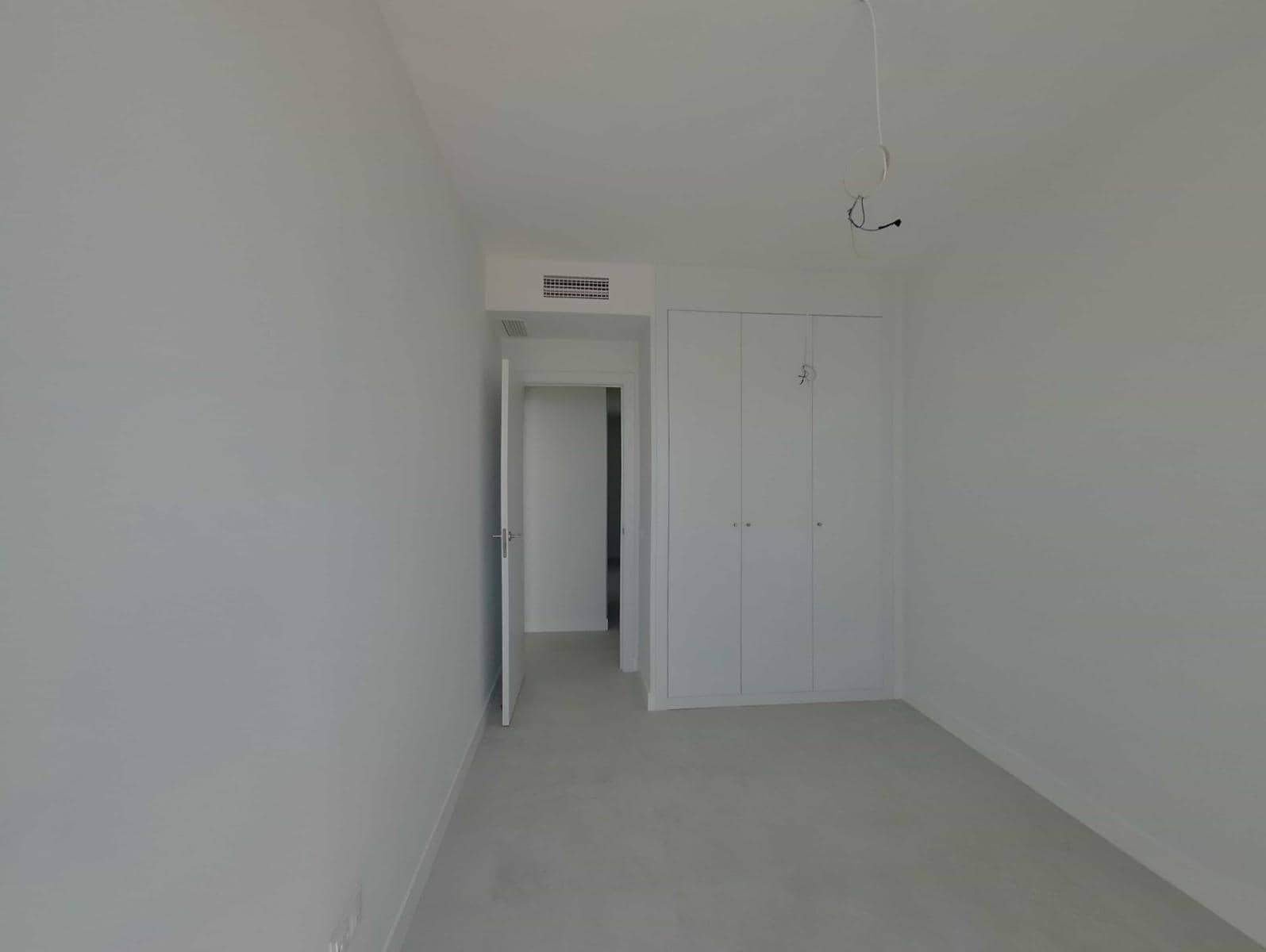 2 bedroom Flat for sale in Benalmadena with pool garage - € 485,000 (Ref: 9964322)