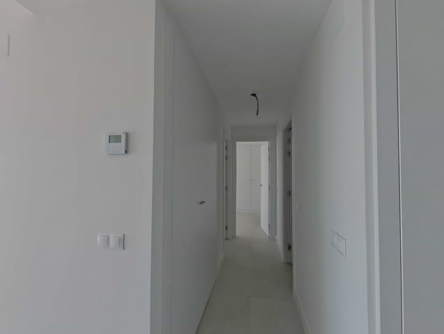 2 soveværelse Penthouse til salg i Benalmádena med swimmingpool garage - € 480.000 (Ref: 9964323)