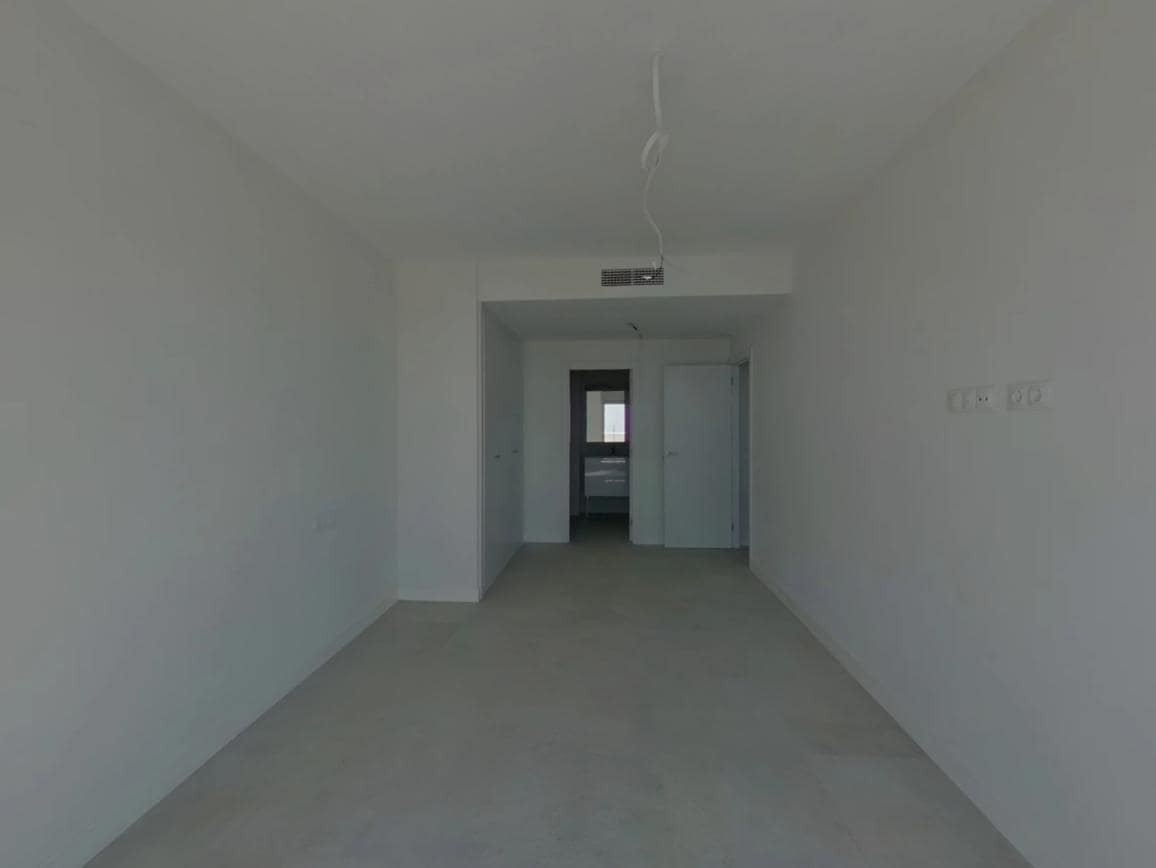 2 bedroom Flat for sale in Benalmadena with pool garage - € 480,000 (Ref: 9964323)