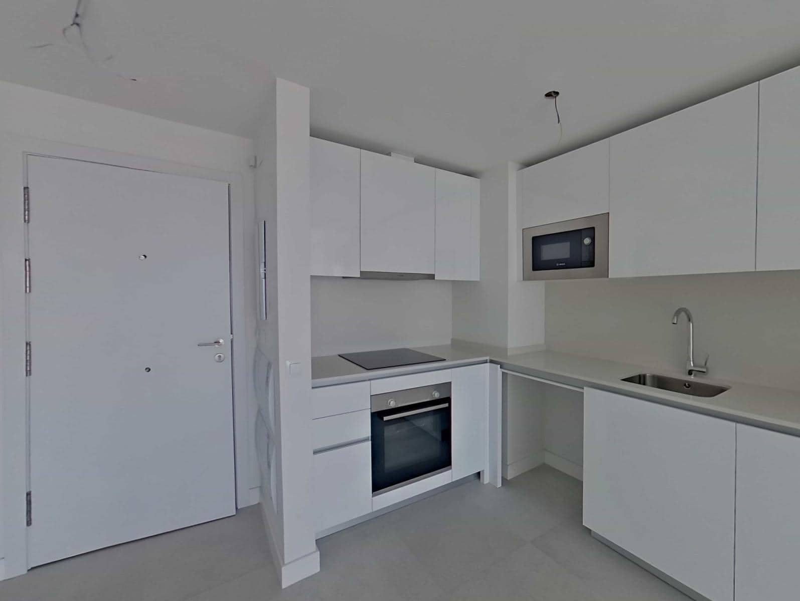 2 bedroom Flat for sale in Benalmadena with pool garage - € 480,000 (Ref: 9964323)