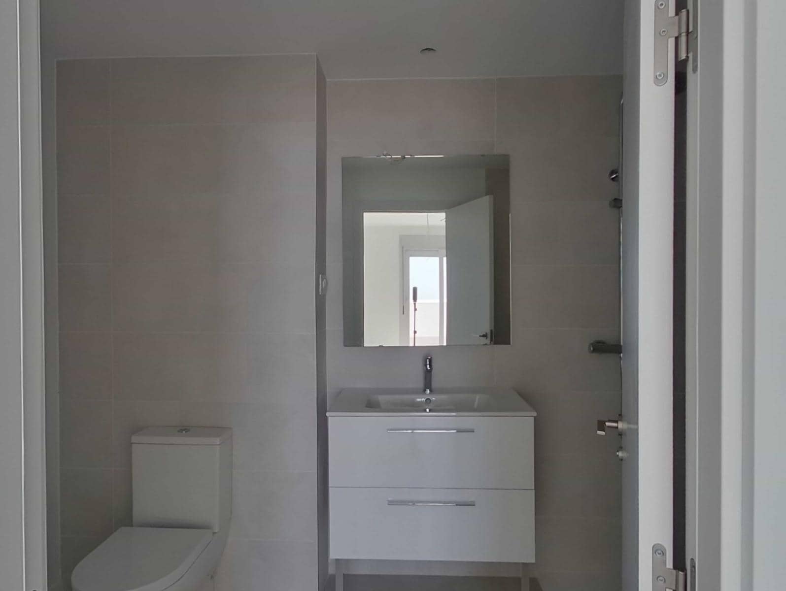 2 bedroom Flat for sale in Benalmadena with pool garage - € 480,000 (Ref: 9964323)