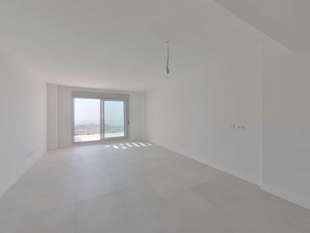 Piso de 3 habitaciones en Benalmádena pueblo, Benalmádena en venta con piscina garaje - 540.600 € (Ref: 9964324)