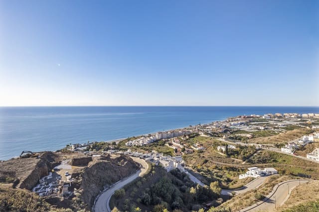 2 soveværelse Rækkehus til salg i Torrox-Costa, Torrox med swimmingpool garage - € 346.000 (Ref: 9965571)