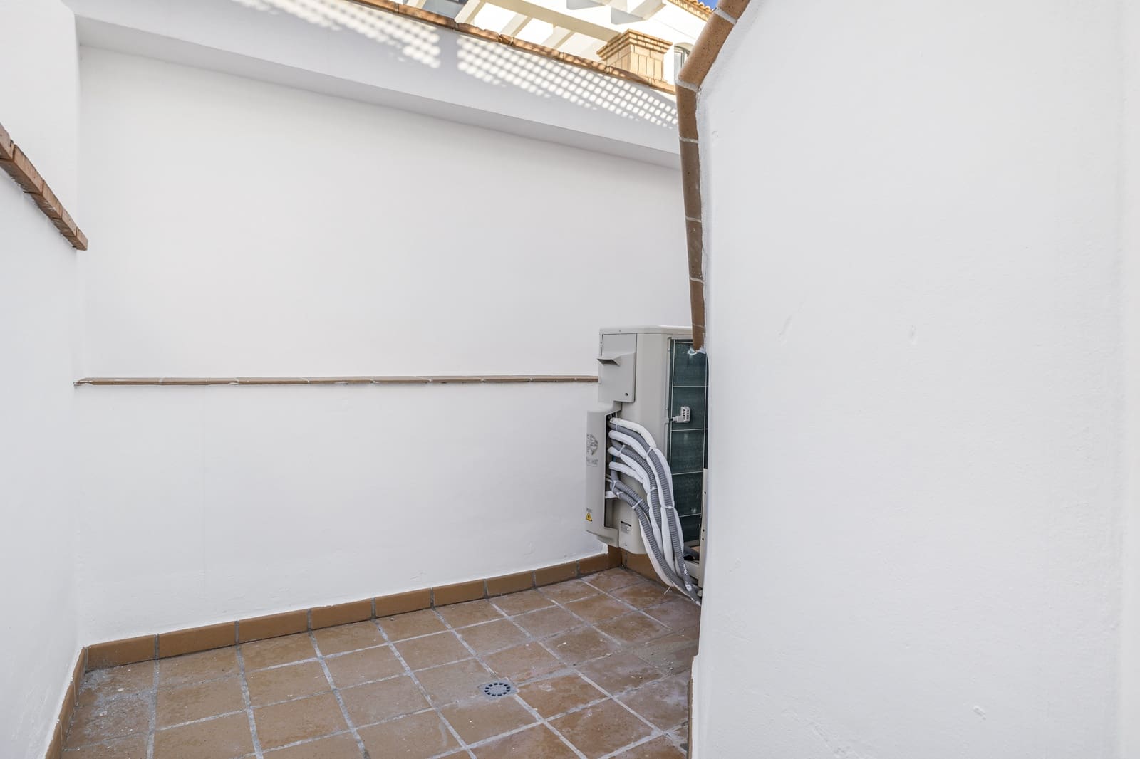 2 makuuhuone Rivitalo myytävänä paikassa Torrox-Costa mukana uima-altaan 
autotalli - 346 000 € (Ref: 9965571)