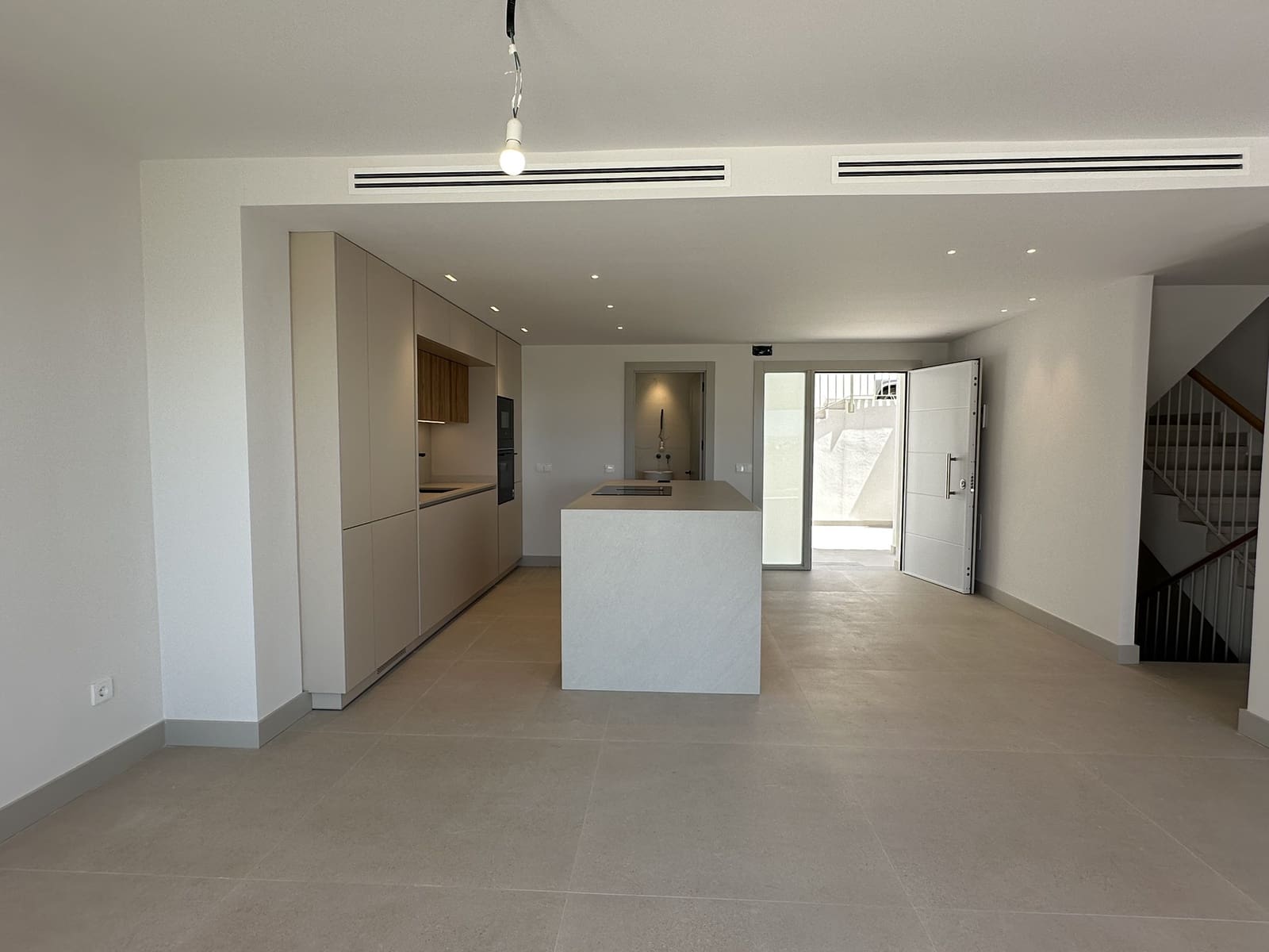 4 sypialnia Dom szeregowy na sprzedaż w Benalmadena z basenem garażem - 795 000 € (Ref: 9965575)