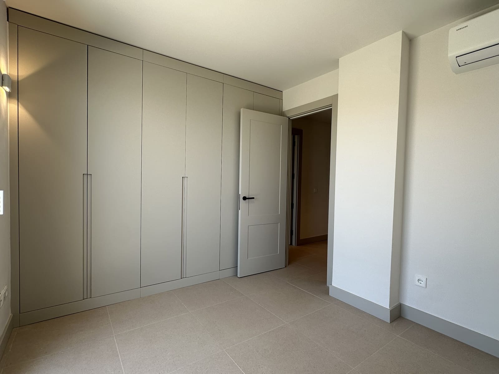 4 sypialnia Dom szeregowy na sprzedaż w Benalmadena z basenem garażem - 795 000 € (Ref: 9965575)