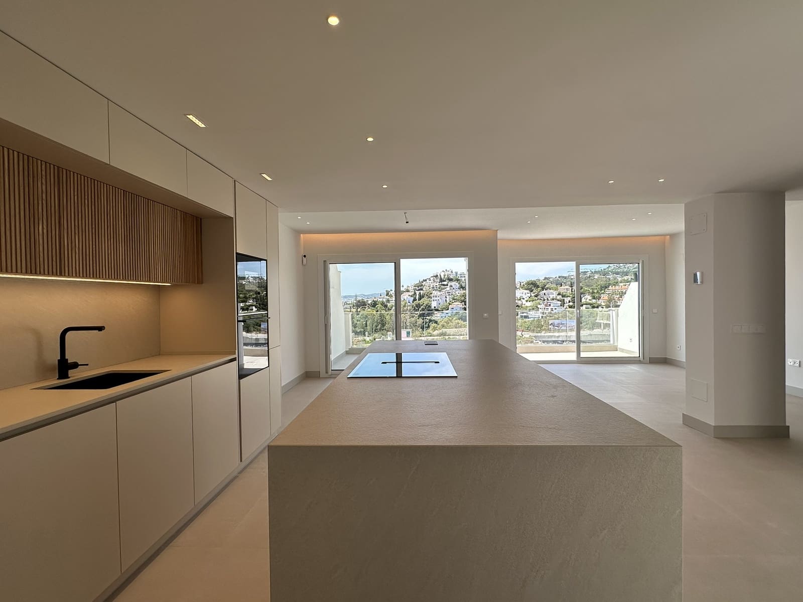 4 sypialnia Dom szeregowy na sprzedaż w Benalmadena z basenem garażem - 795 000 € (Ref: 9965576)