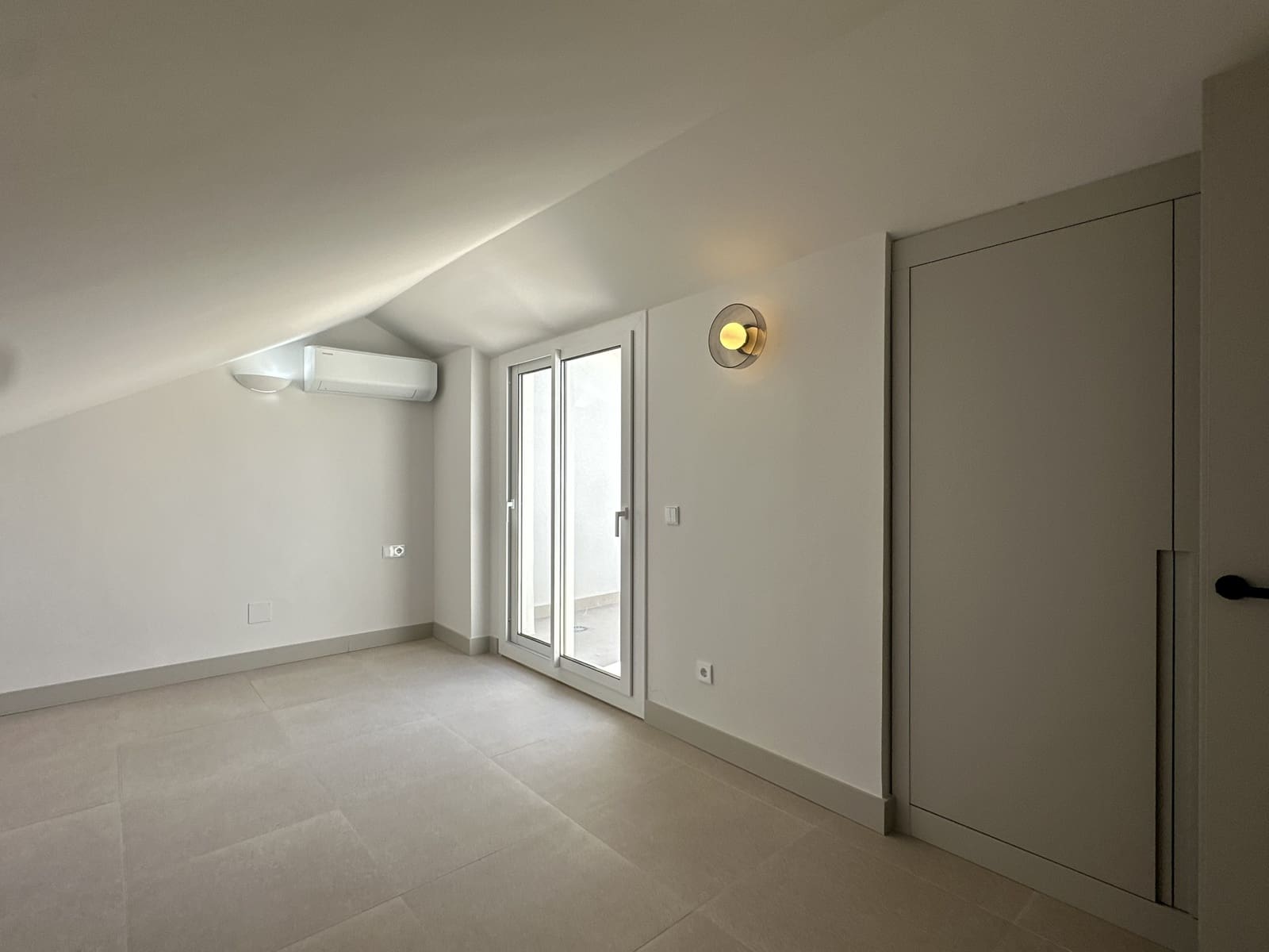 4 sypialnia Dom szeregowy na sprzedaż w Benalmadena z basenem garażem - 795 000 € (Ref: 9965576)
