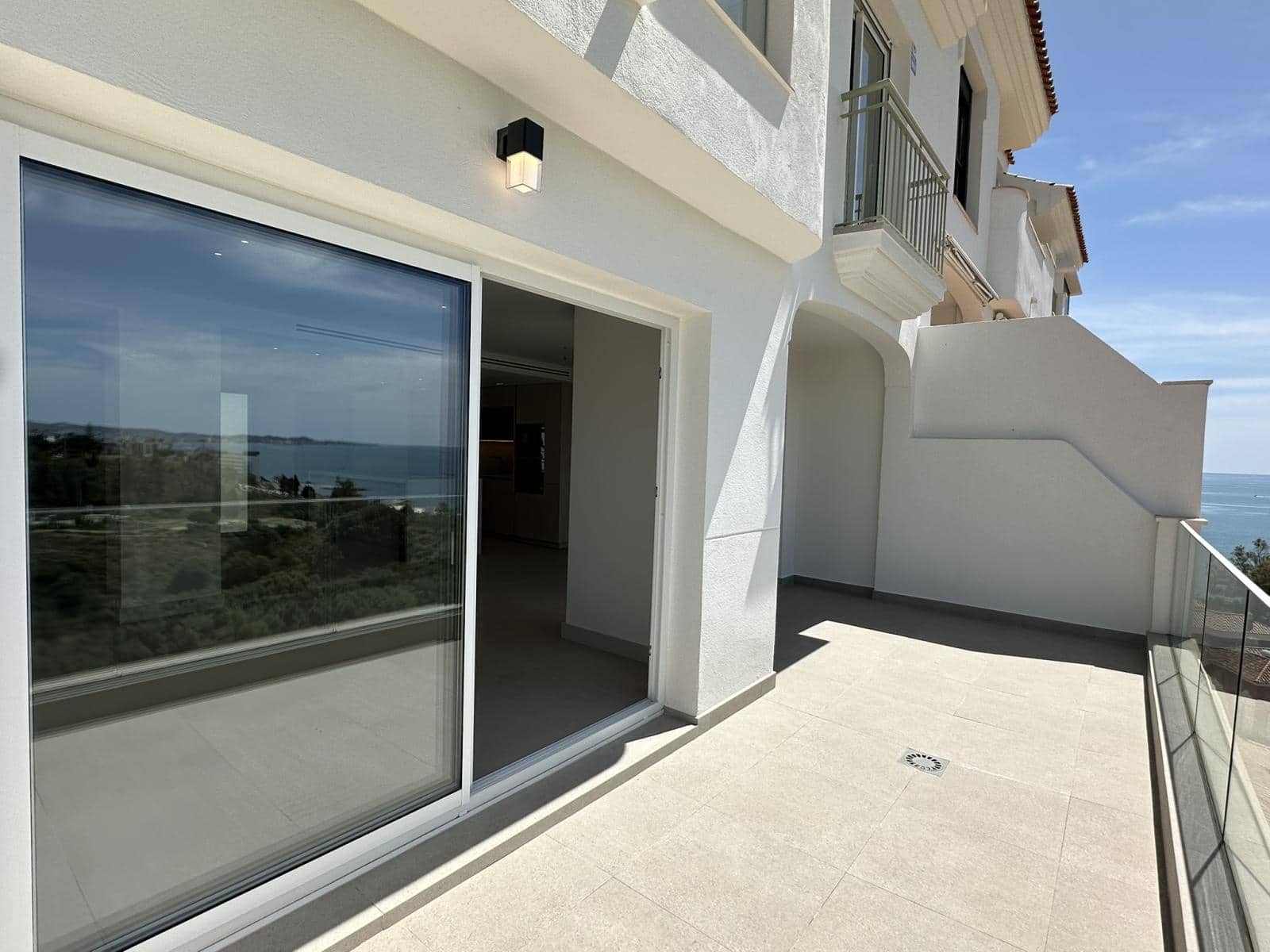 4 bedroom Townhouse for sale in Torrequebrada with pool garage - € 795,000 (Ref: 9965576)