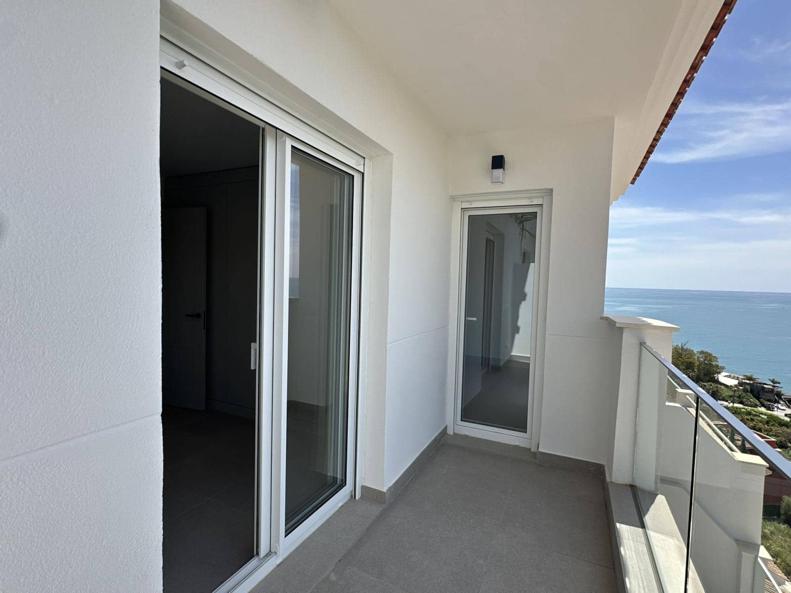 4 bedroom Townhouse for sale in Torrequebrada with pool garage - € 795,000 (Ref: 9965576)