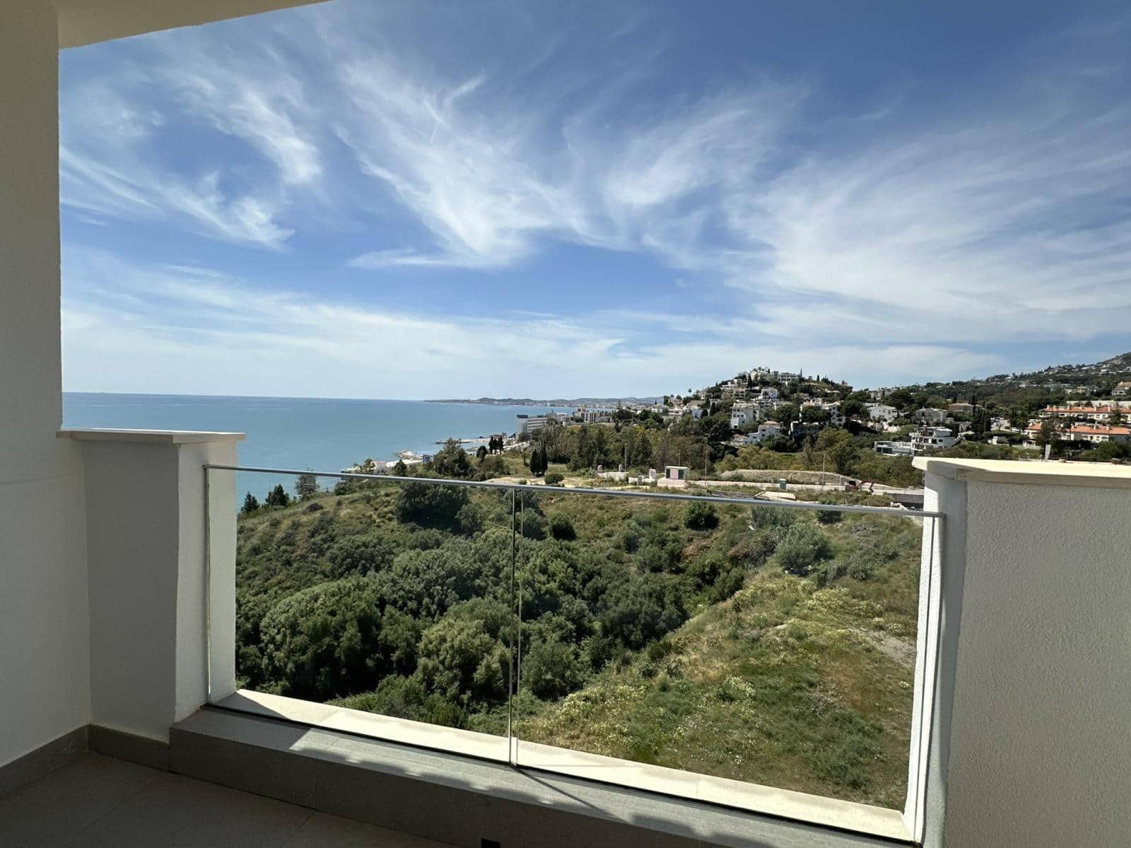 4 bedroom Townhouse for sale in Torrequebrada with pool garage - € 795,000 (Ref: 9965576)