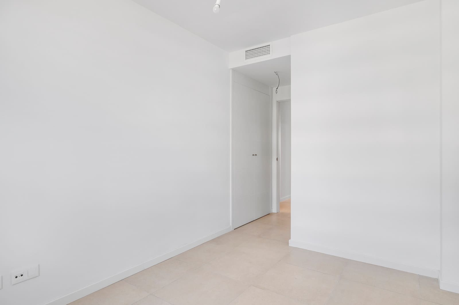 2 sypialnia Apartament na sprzedaż w Torremolinos z basenem garażem - 975 000 € (Ref: 9965706)
