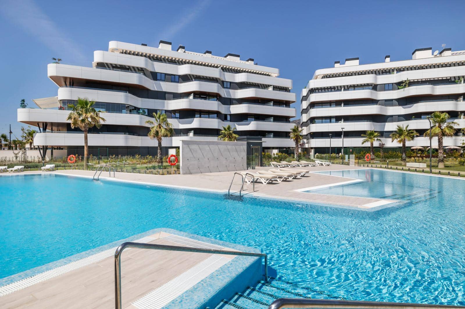 2 bedroom Apartment for sale in Torremolinos with pool garage - € 975,000 (Ref: 9965706)