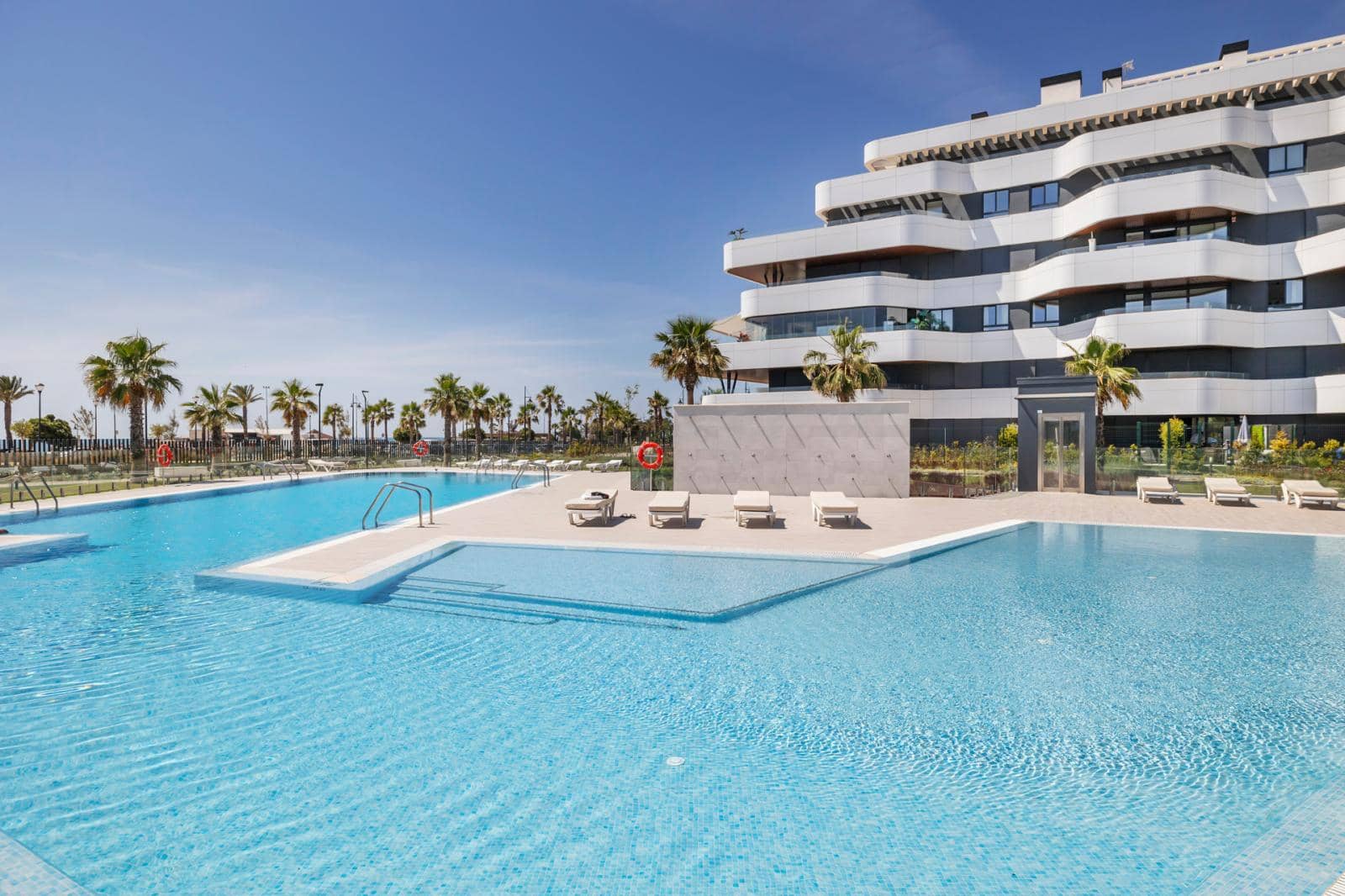 2 bedroom Apartment for sale in Torremolinos with pool garage - € 975,000 (Ref: 9965706)