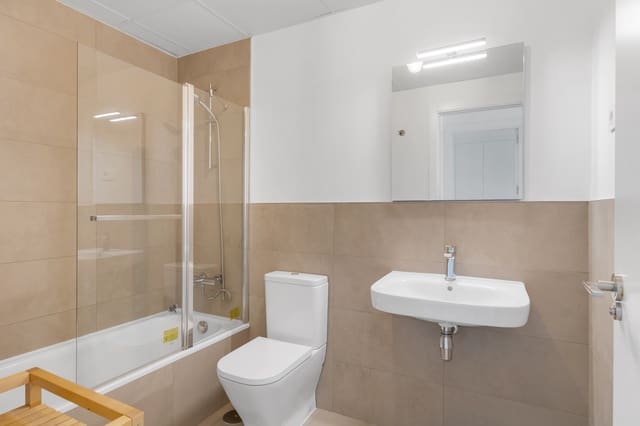 2 soverom Leilighet til salgs i Torremolinos med svømmebasseng garasje - € 695 000 (Ref: 9965707)