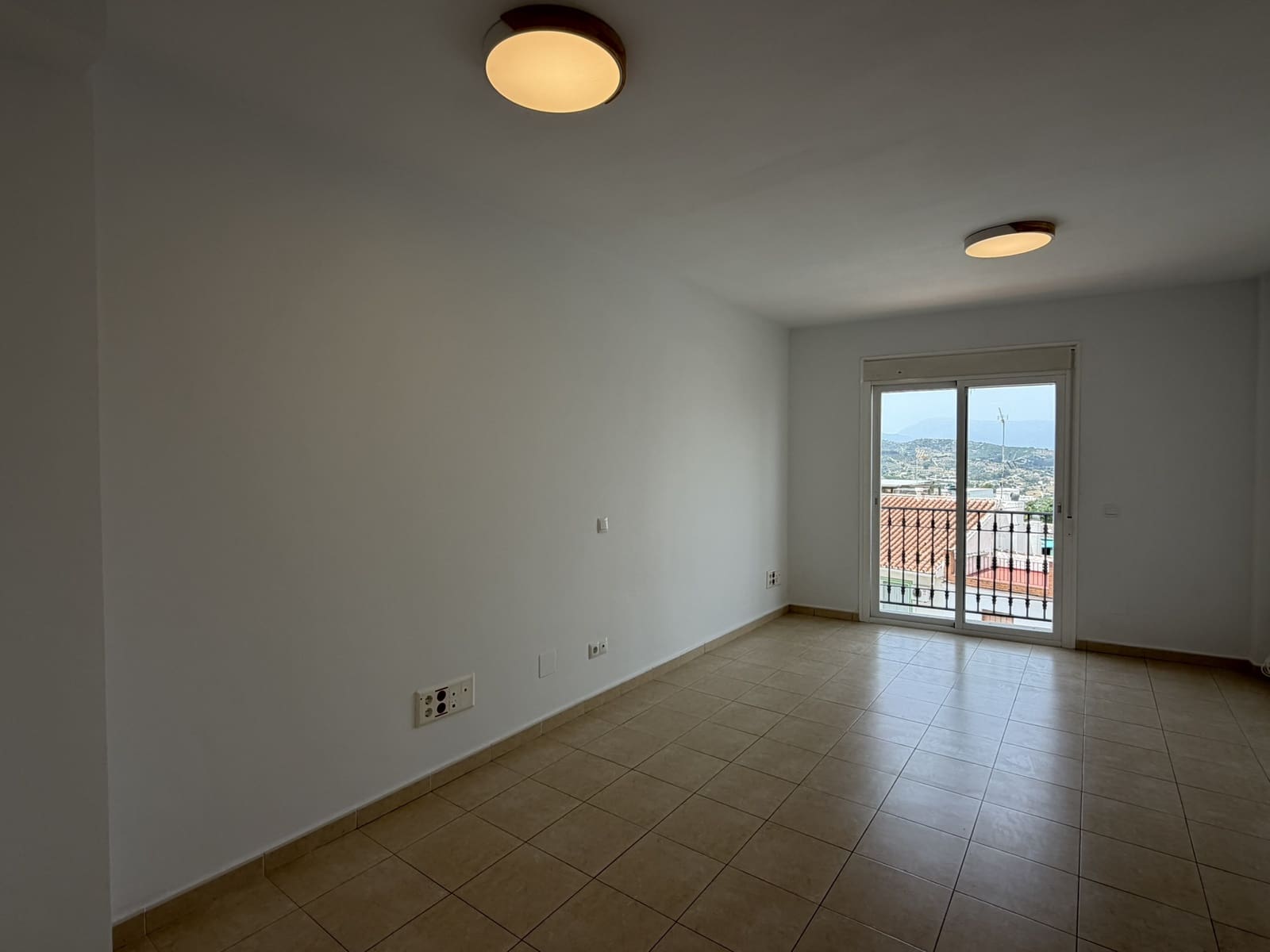 2 bedroom Apartment for sale in Alhaurin el Grande - € 185,000 (Ref: 9965709)